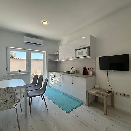 Sl Holiday home